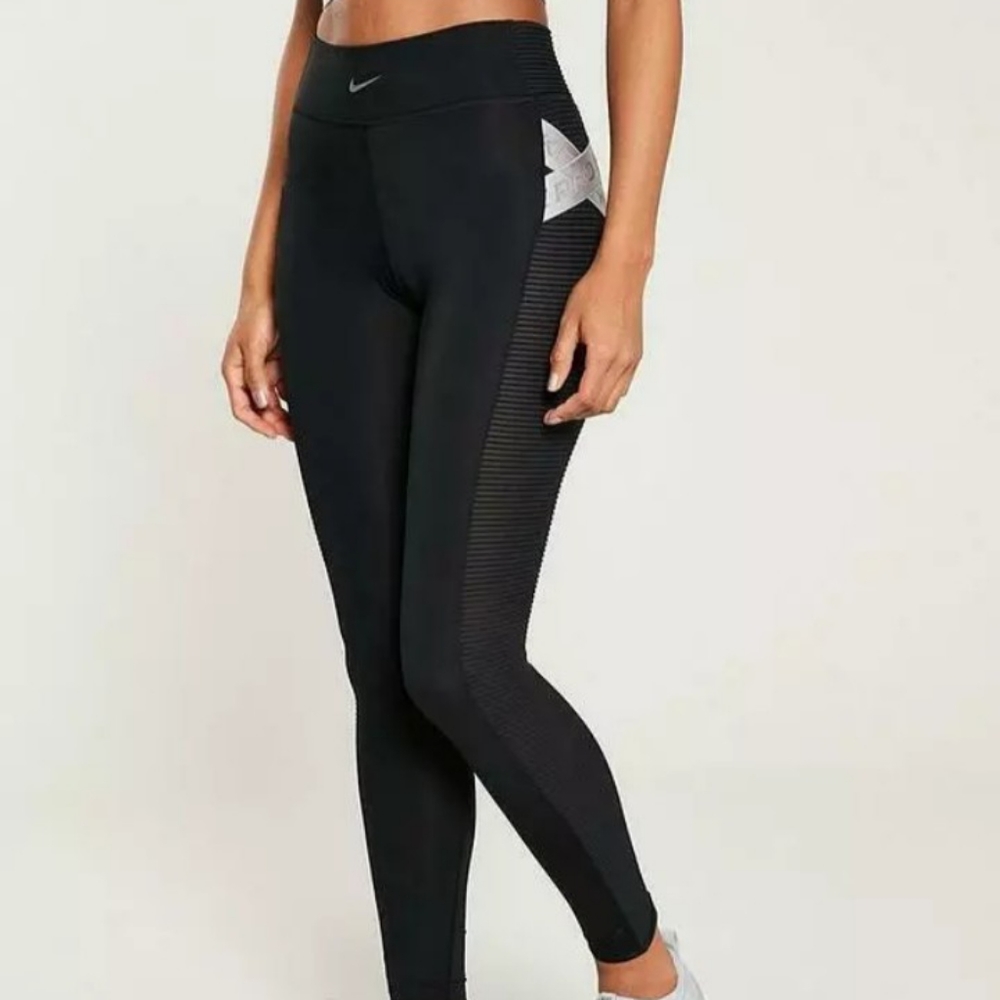 ISO Nike pro aeroadapt tights